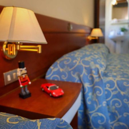 Easy Hotel Meryon سوتّومارينا المظهر الخارجي الصورة