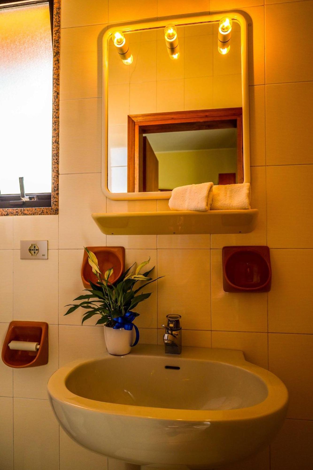Easy Hotel Meryon سوتّومارينا المظهر الخارجي الصورة