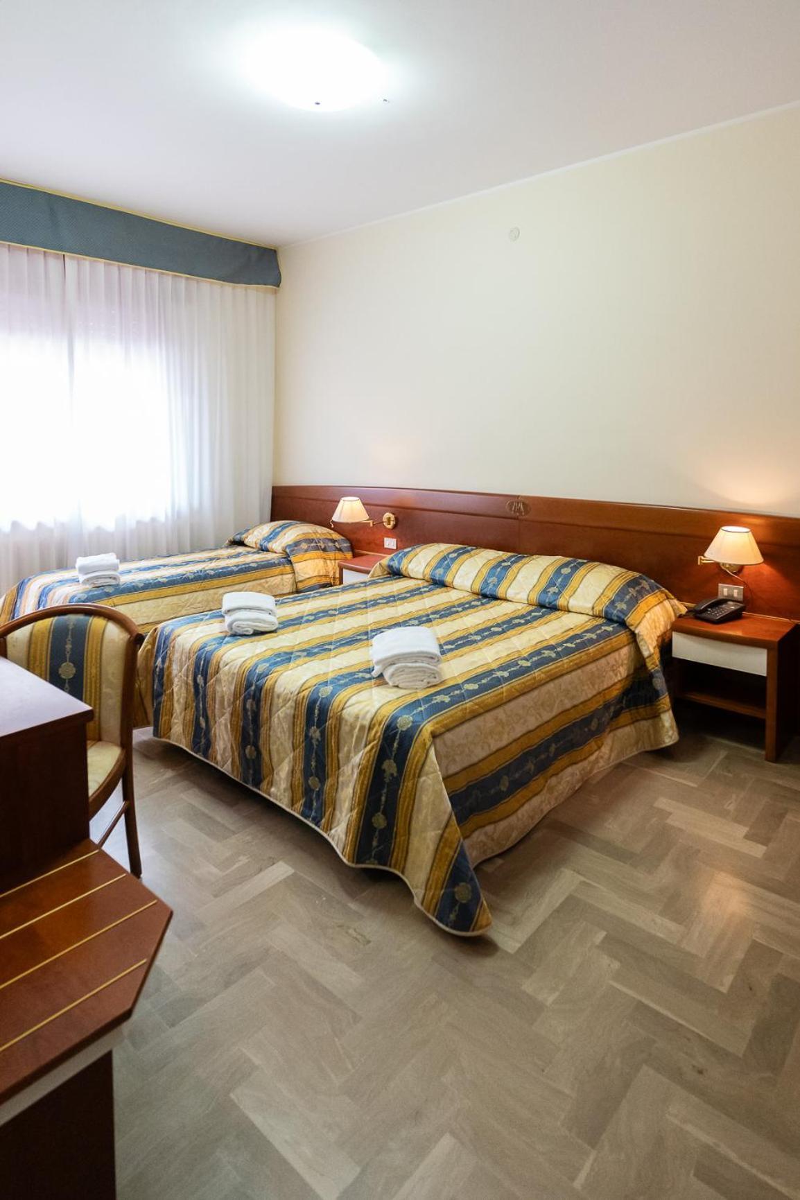 Easy Hotel Meryon سوتّومارينا المظهر الخارجي الصورة